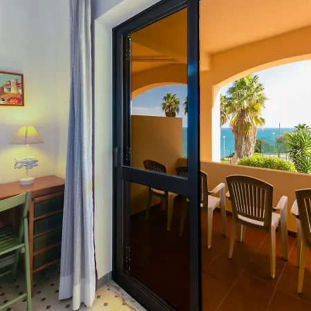 A15 - Dona Ana Cliff Apartment